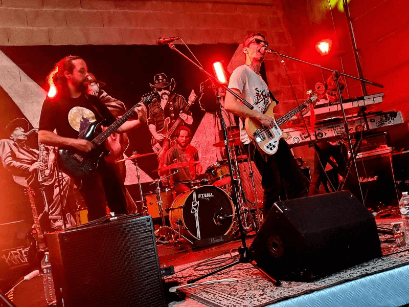On stage at Studio Rimshot Nantes (2024) - Photo: Remy Stephan, @remy_stehr